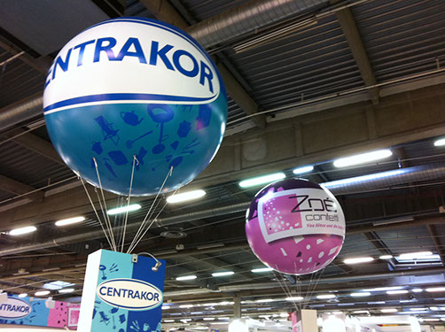Ballon helium geant sphere publicitaire pour salon